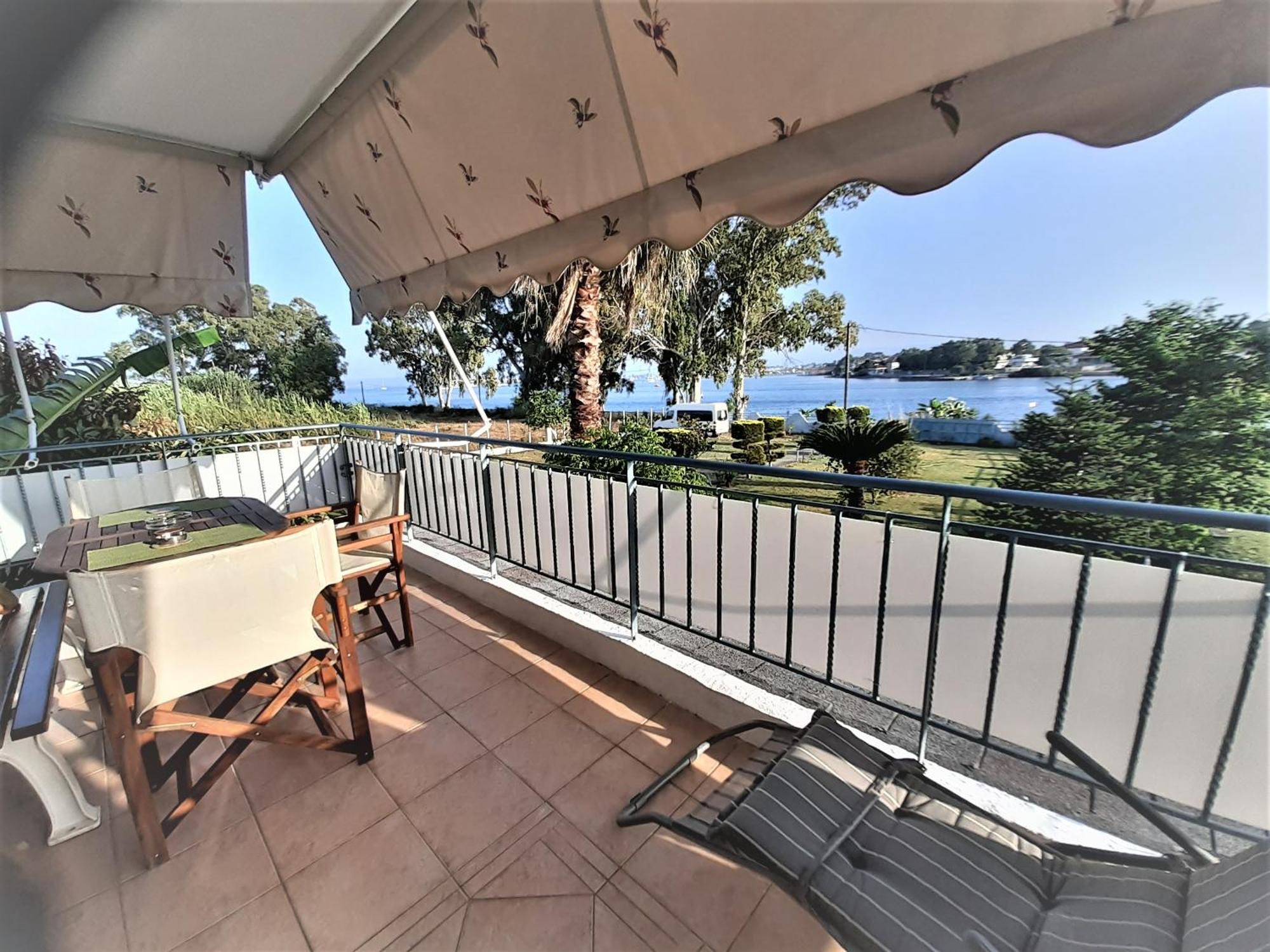 Top Floor On Villa, 3' From Center, By The Sea! Host Is Efi Kwsta Preveza Exterior foto